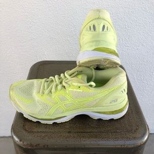 ASICS GEL NIMBUS 20 barely used